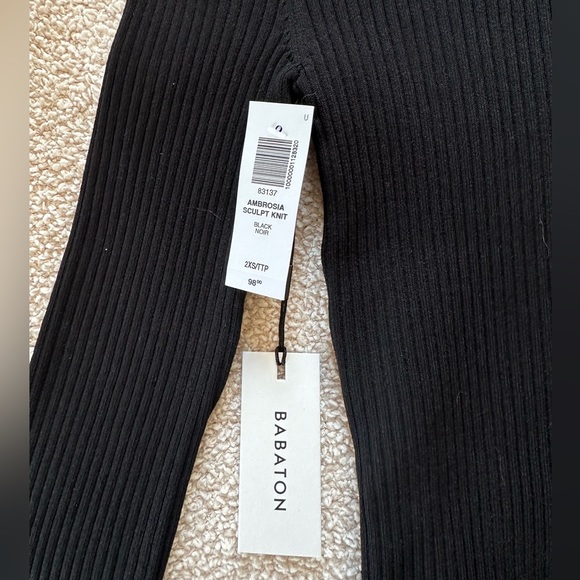 Aritzia Barton Sculpt Knit Top with Open Back - Picture 2 of 3